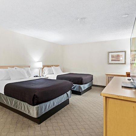 Travelodge Hotel By Wyndham ססקאטון מראה חיצוני תמונה