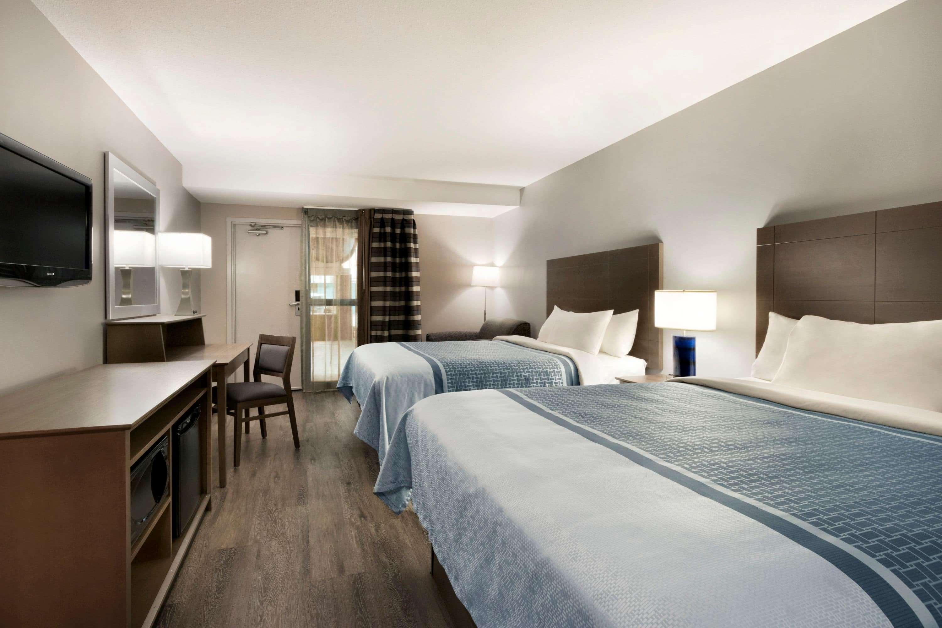 Travelodge Hotel By Wyndham ססקאטון מראה חיצוני תמונה
