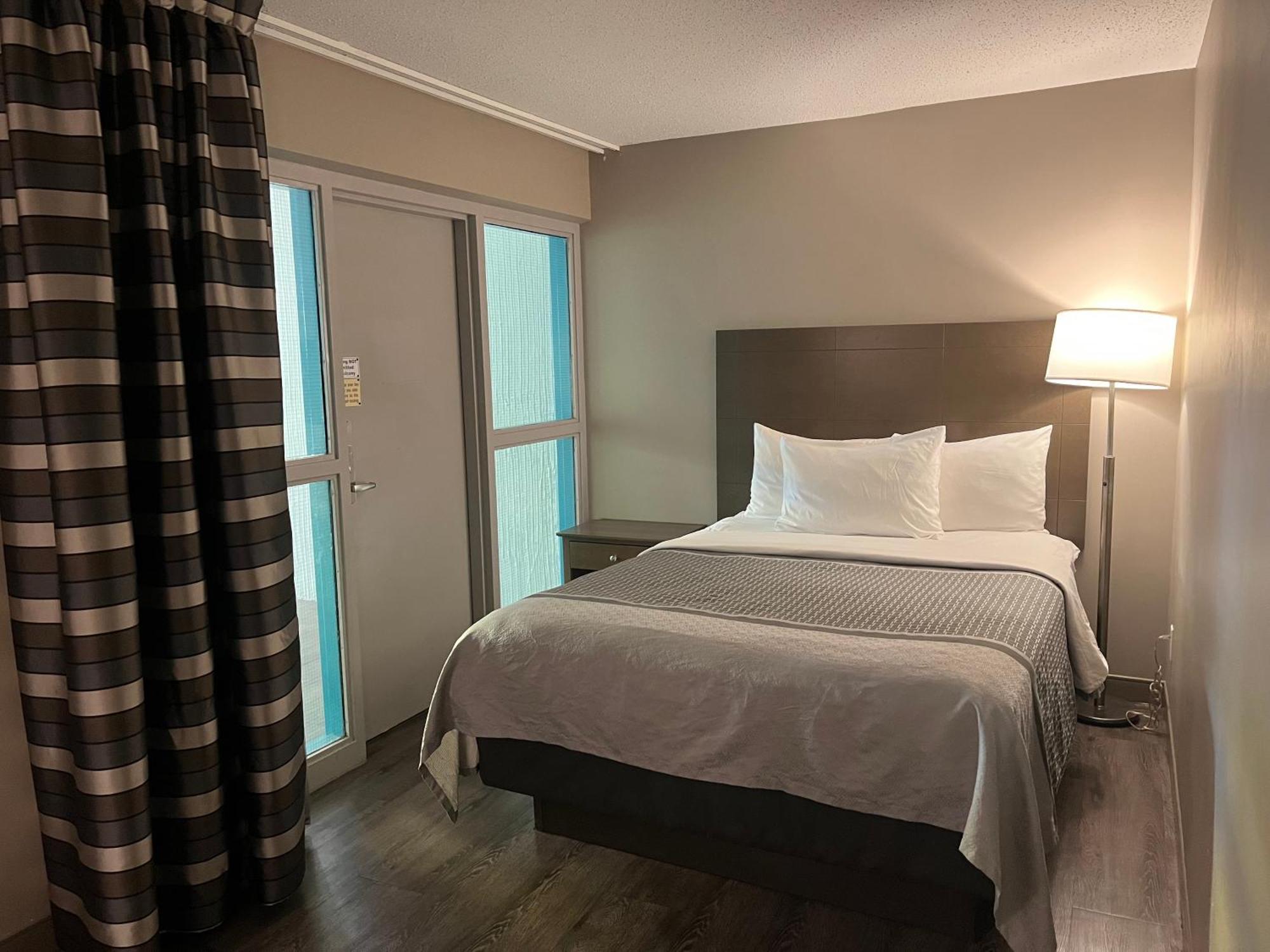 Travelodge Hotel By Wyndham ססקאטון מראה חיצוני תמונה